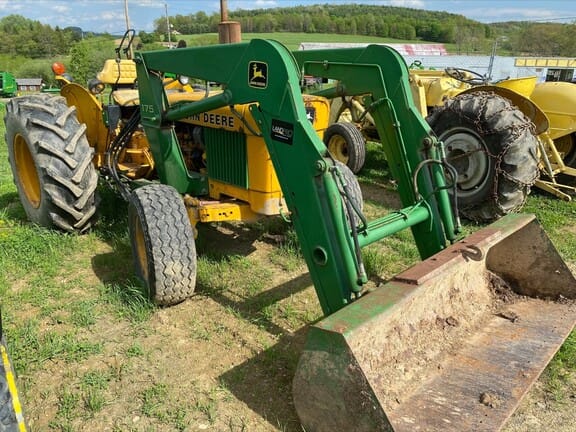 Main image John Deere 300