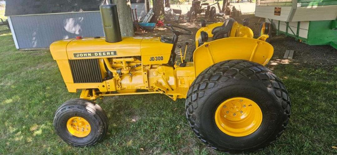 Image of John Deere 300 Primary image