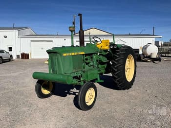 1969 John Deere 3010 Equipment Image0
