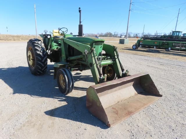 Image of John Deere 3020 equipment image 3