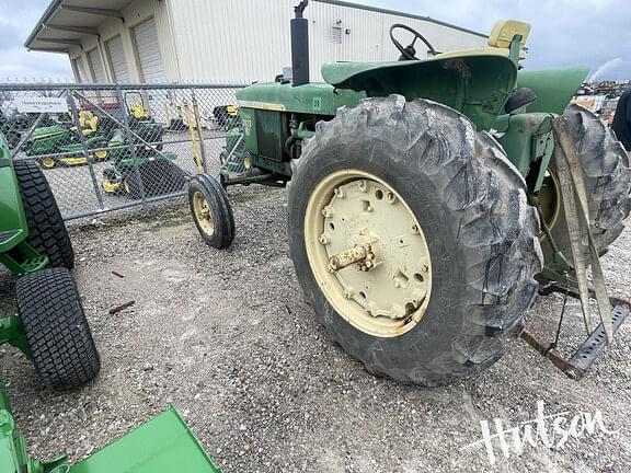 Image of John Deere 3020 equipment image 3