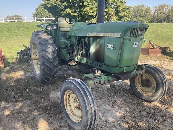 Image of John Deere 3020 Primary image