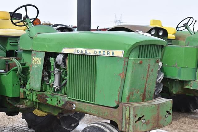 Image of John Deere 3020 equipment image 1