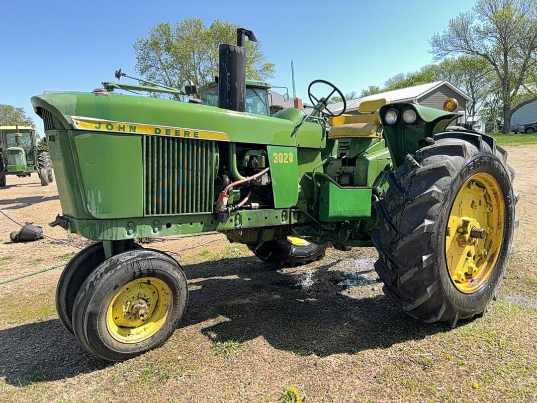 Image of John Deere 3020 Primary image