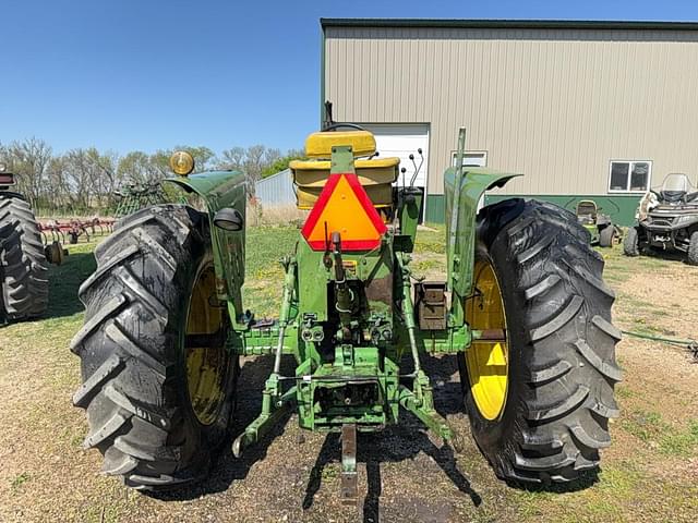 Image of John Deere 3020 equipment image 2