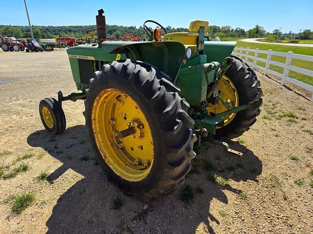 Image of John Deere 3020 equipment image 2