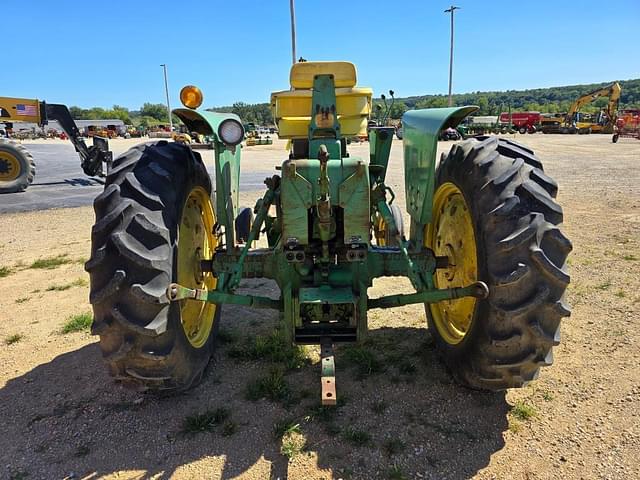 Image of John Deere 3020 equipment image 3