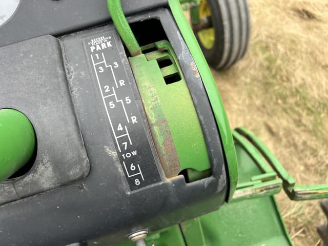 Image of John Deere 3020 equipment image 1