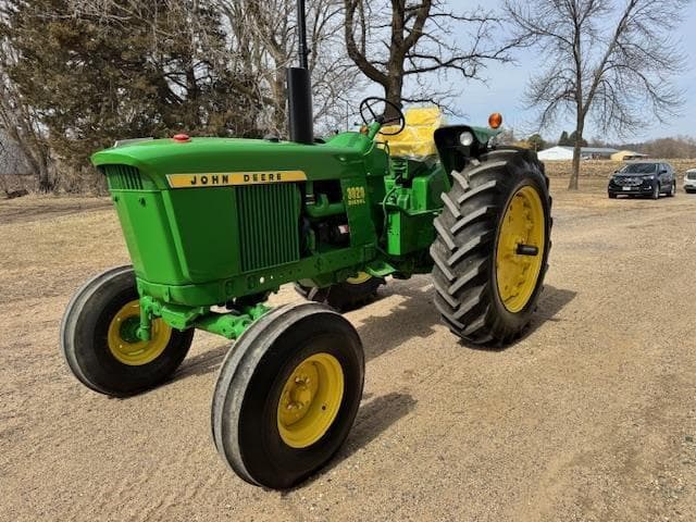 Image of John Deere 3020 equipment image 2