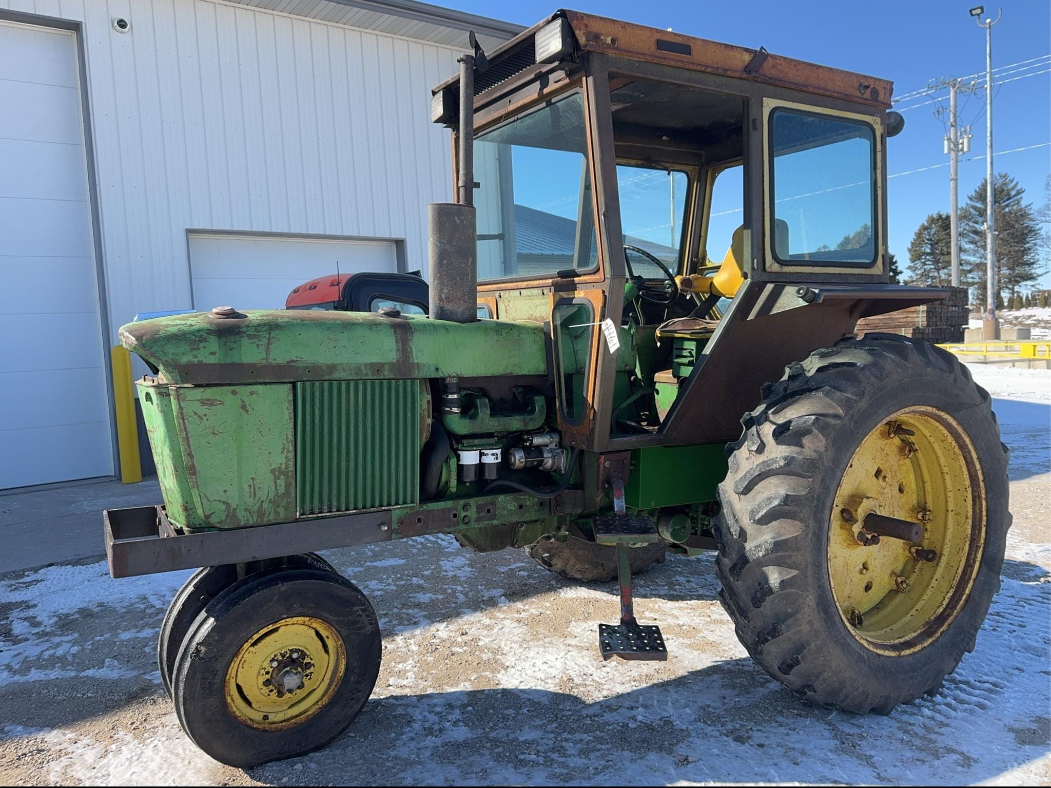1969 John Deere 3020 Equipment Image0