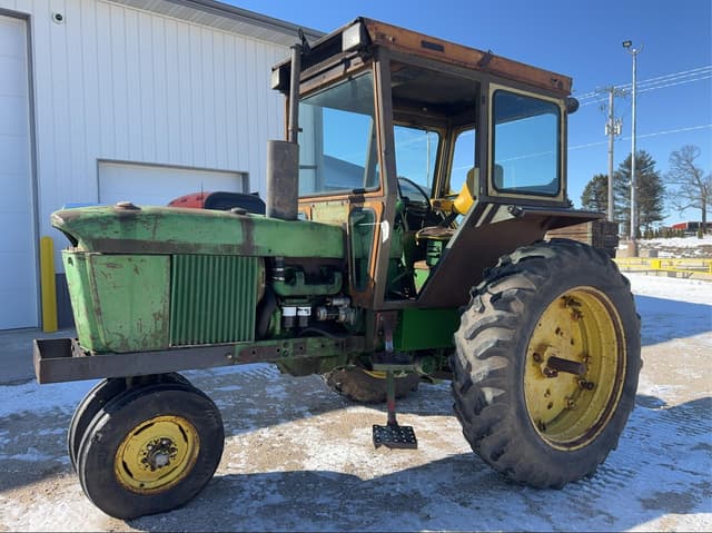 Image of John Deere 3020 equipment image 4