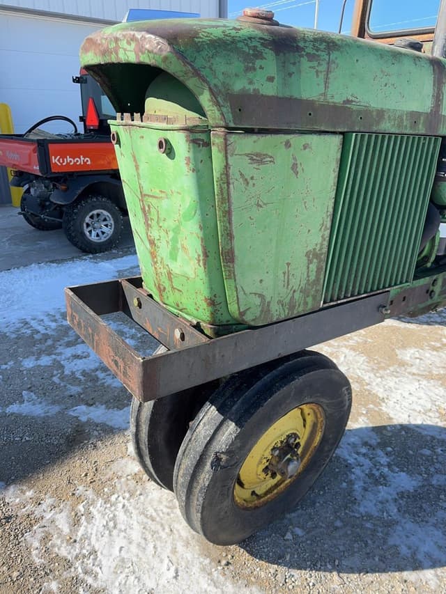 Image of John Deere 3020 equipment image 2