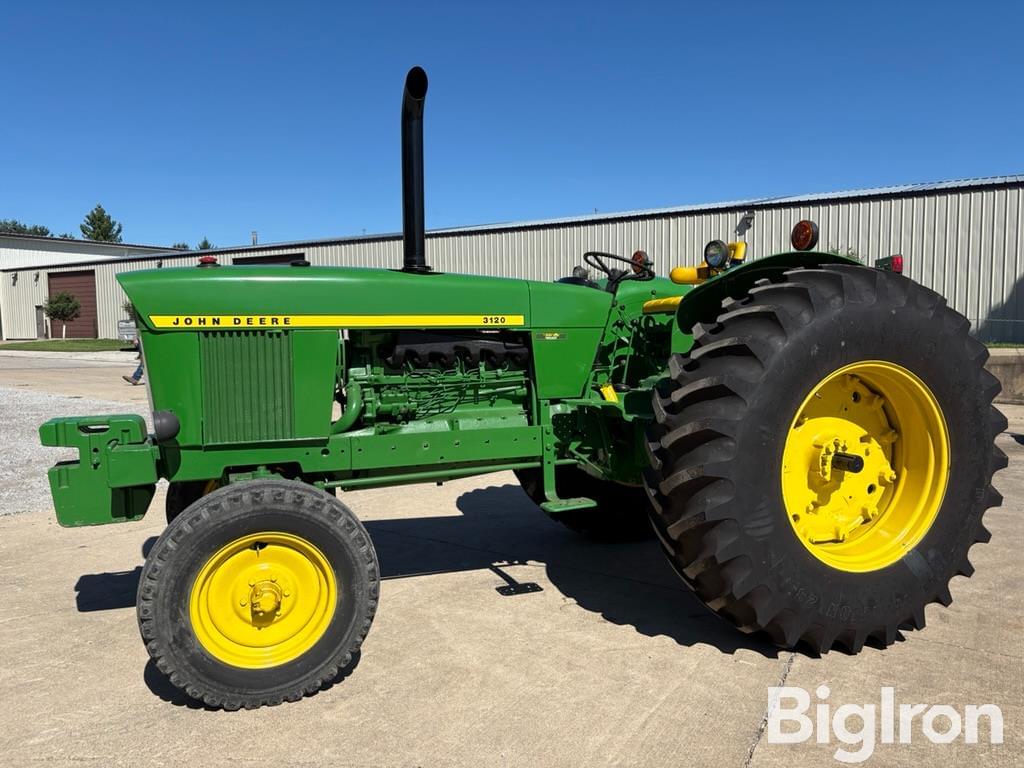 Image of John Deere 3120 Primary image