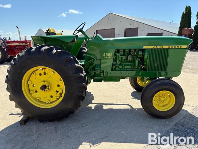 Image of John Deere 4000 equipment image 3