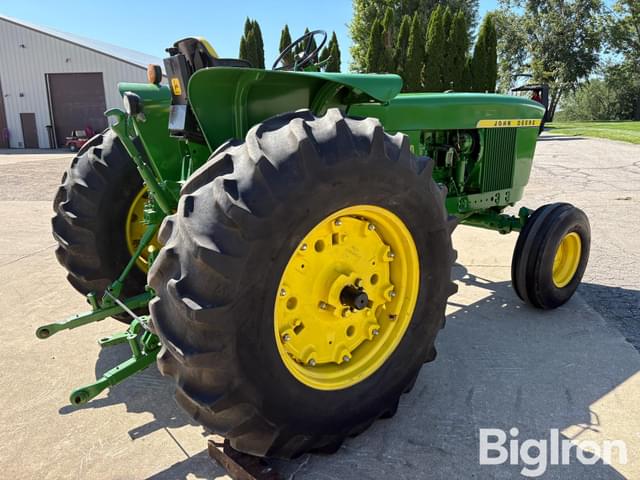 Image of John Deere 4000 equipment image 4