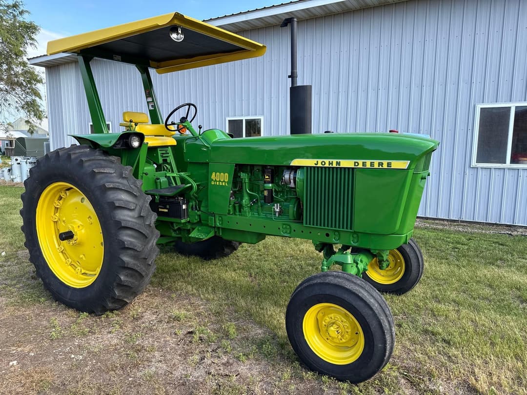 Image of John Deere 4000 Primary image