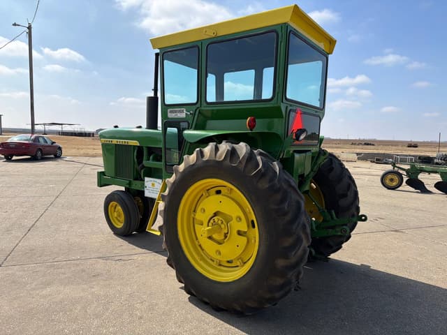 Image of John Deere 4000 equipment image 3
