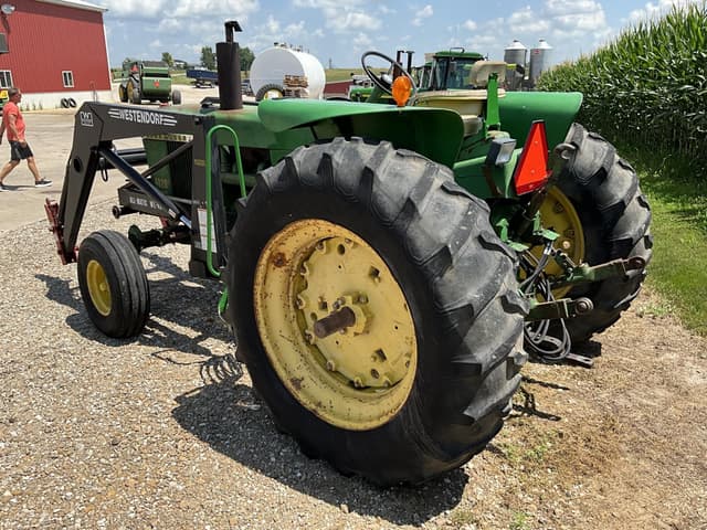 Image of John Deere 4020 equipment image 4