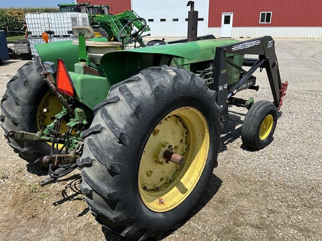Image of John Deere 4020 equipment image 2