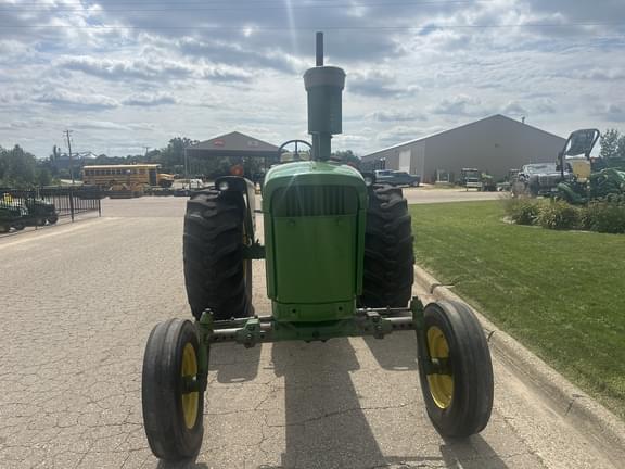 Image of John Deere 4020 equipment image 2