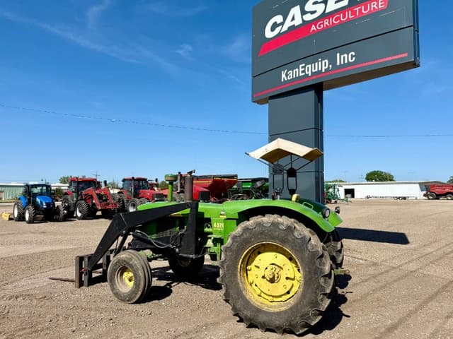 Image of John Deere 4020 equipment image 1