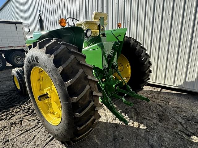 Image of John Deere 4020 equipment image 4