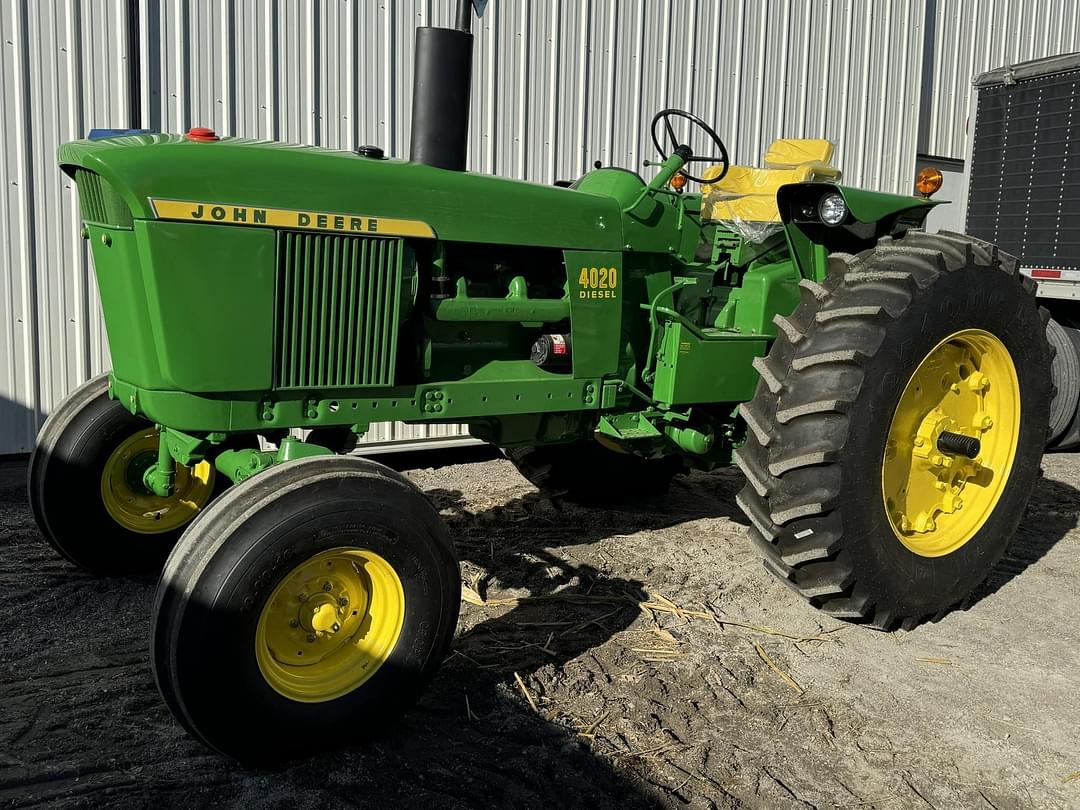 Image of John Deere 4020 Primary image