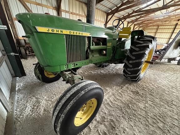 Image of John Deere 4020 Primary image
