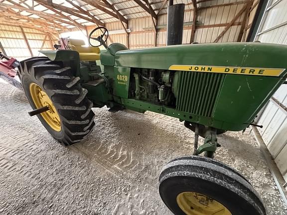 Image of John Deere 4020 equipment image 2