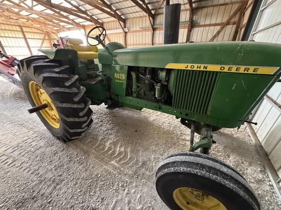 Image of John Deere 4020 equipment image 2