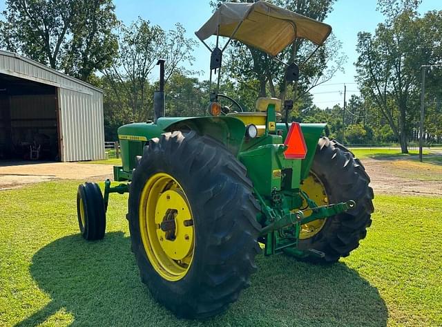 Image of John Deere 4020 equipment image 4