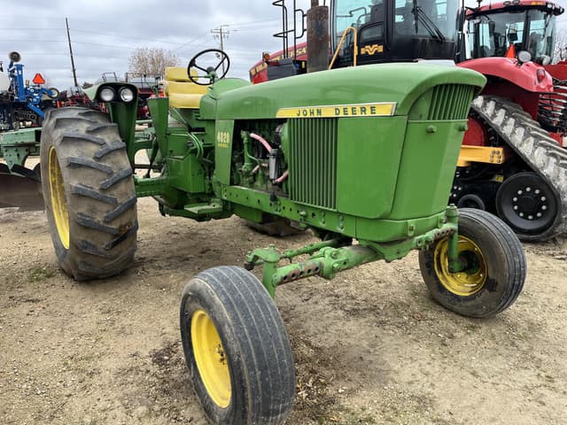 Image of John Deere 4020 equipment image 4