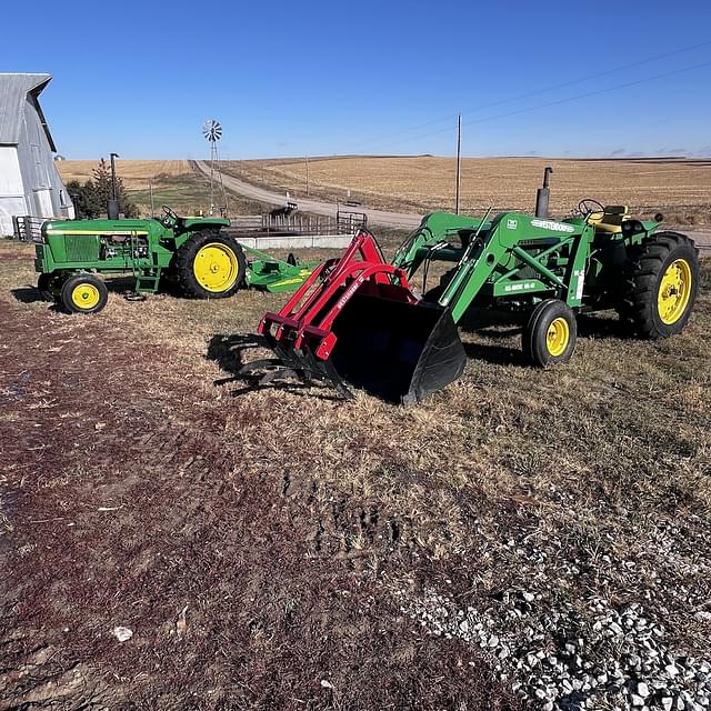 Image of John Deere 4020 equipment image 2