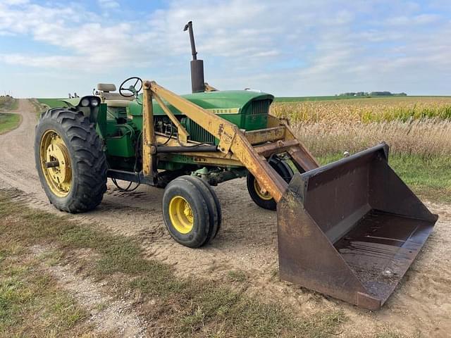 Image of John Deere 4020 equipment image 2