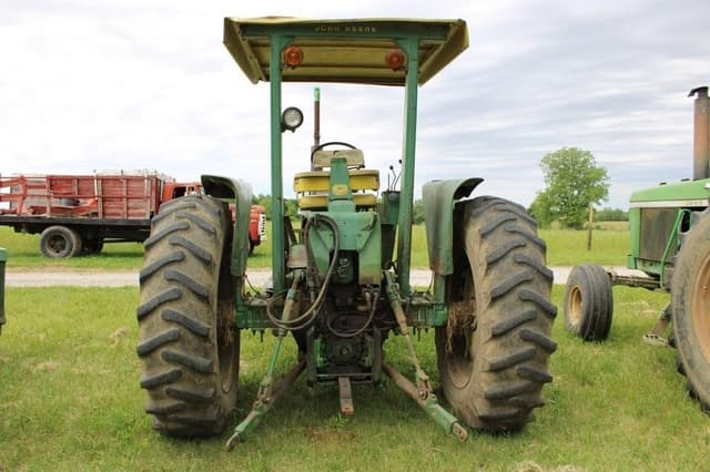 Image of John Deere 4020 equipment image 4