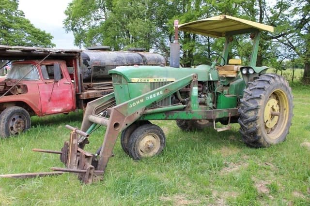 Image of John Deere 4020 equipment image 1