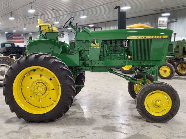 Image of John Deere 4020 equipment image 4