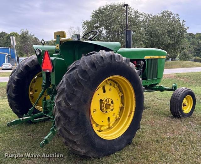 Image of John Deere 4020 equipment image 4