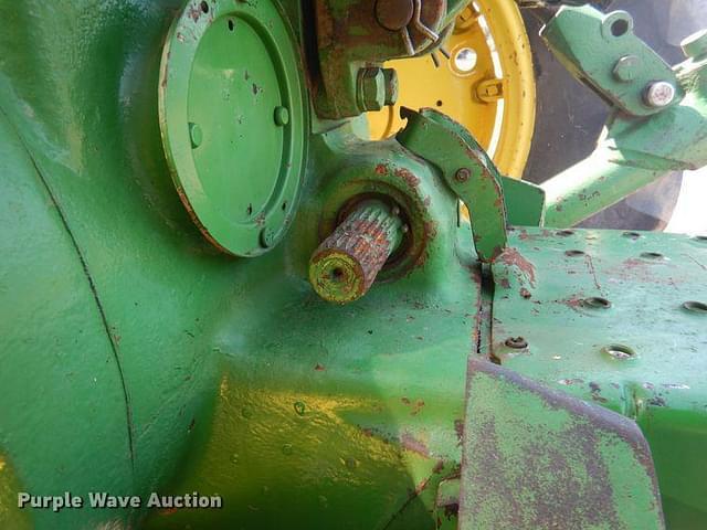 Thumbnail image John Deere 4020 21