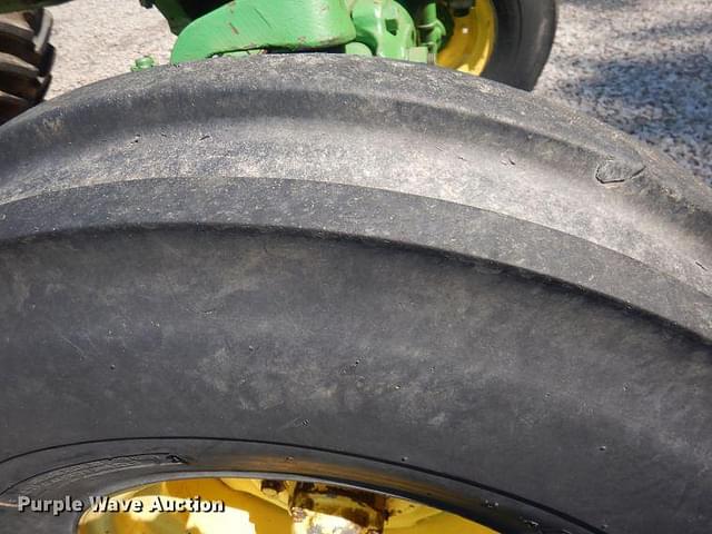 Thumbnail image John Deere 4020 24