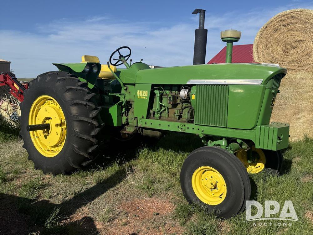 Image of John Deere 4020 Primary image