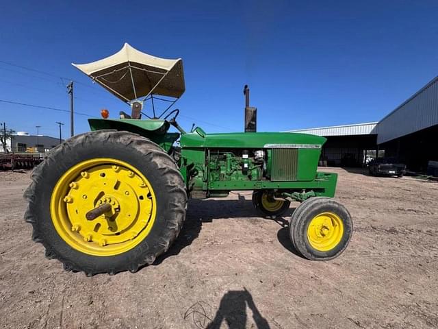 Image of John Deere 4020 equipment image 3