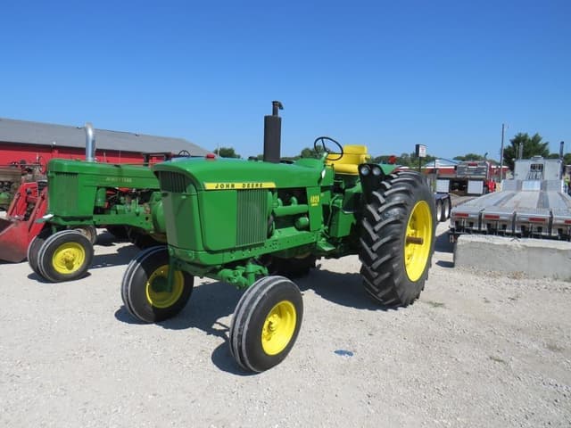 Image of John Deere 4020 equipment image 1