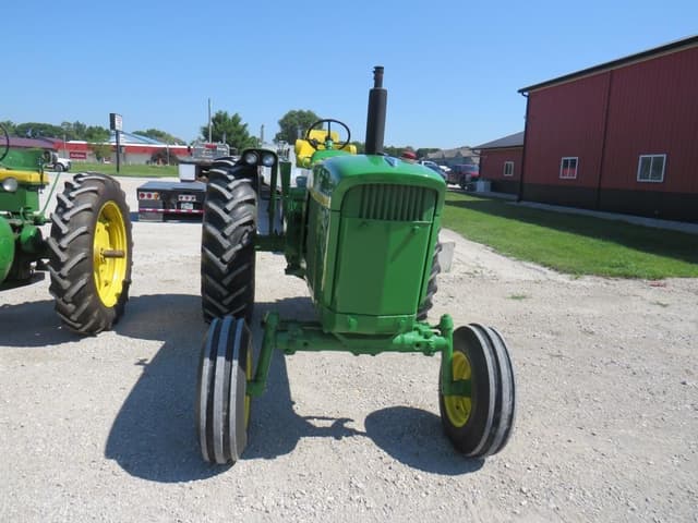 Image of John Deere 4020 equipment image 2