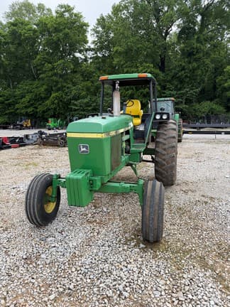 Image of John Deere 4040 equipment image 1