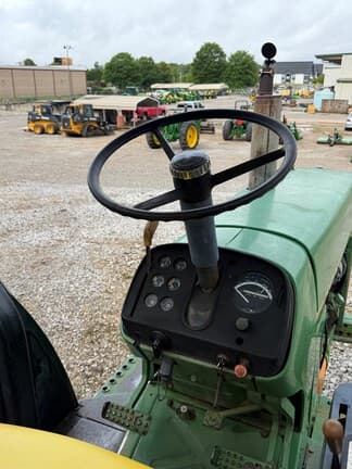 Image of John Deere 4040 Primary image