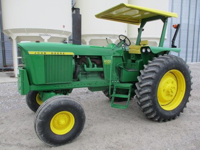 Main image John Deere 4520