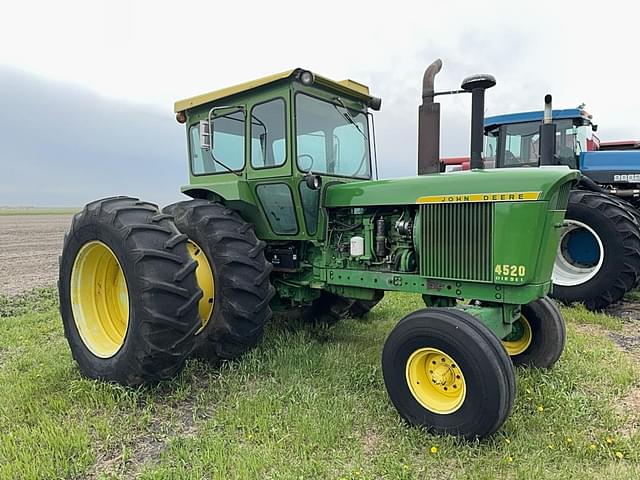 Image of John Deere 4520 equipment image 1