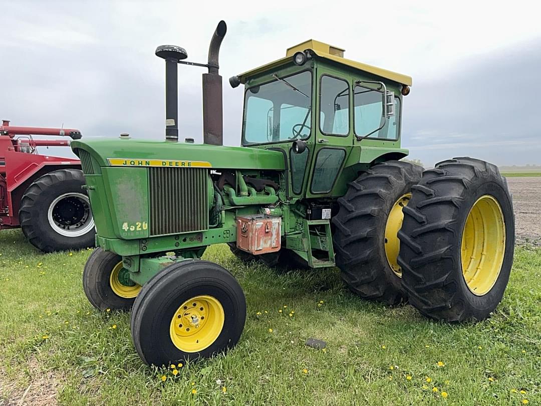 Image of John Deere 4520 Primary image