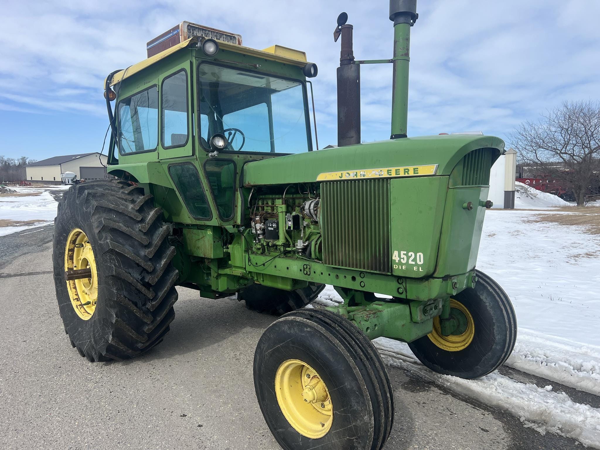 1969 John Deere 4520 Equipment Image0